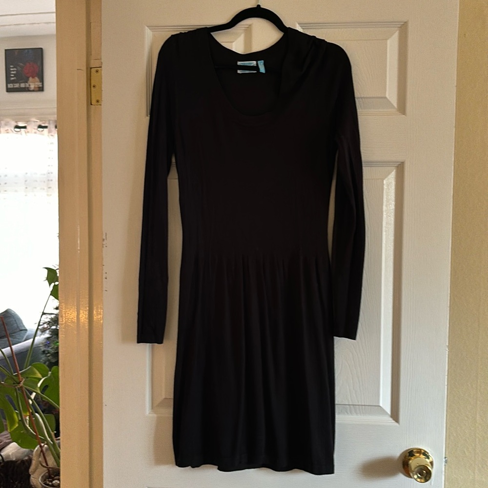 Black long sleeve dress